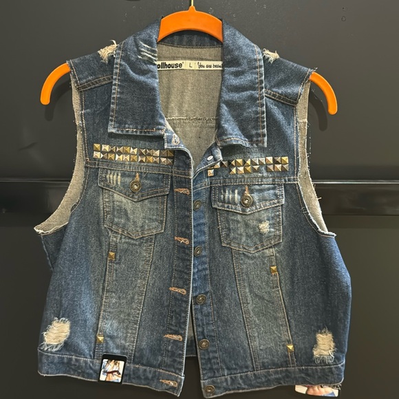 Women’s Distressed Jean Vest - Picture 1 of 3